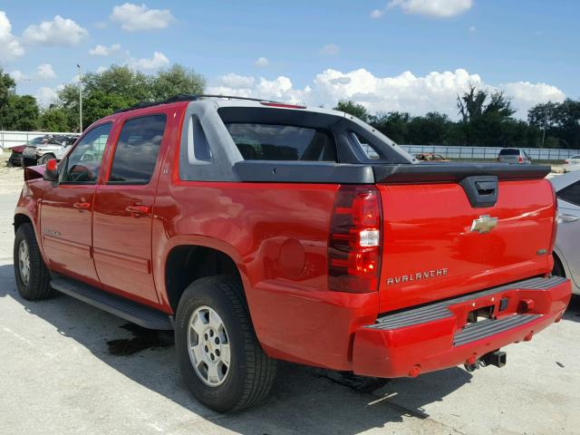 3GNNCFE06AG106966 - 2010 CHEVROLET AVALANCHE RED photo 3