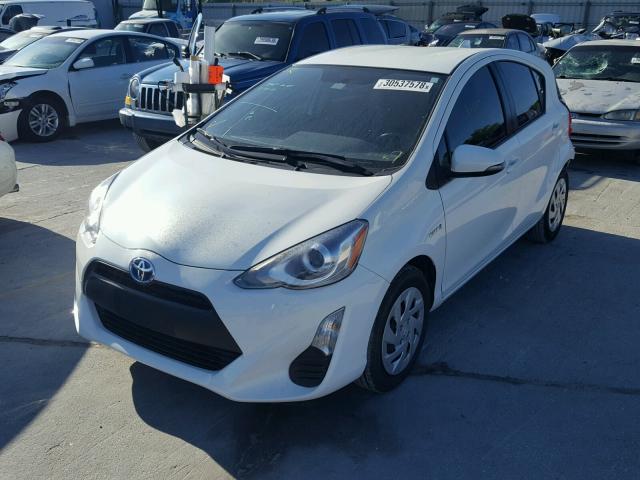 JTDKDTB34G1121396 - 2016 TOYOTA PRIUS C WHITE photo 2