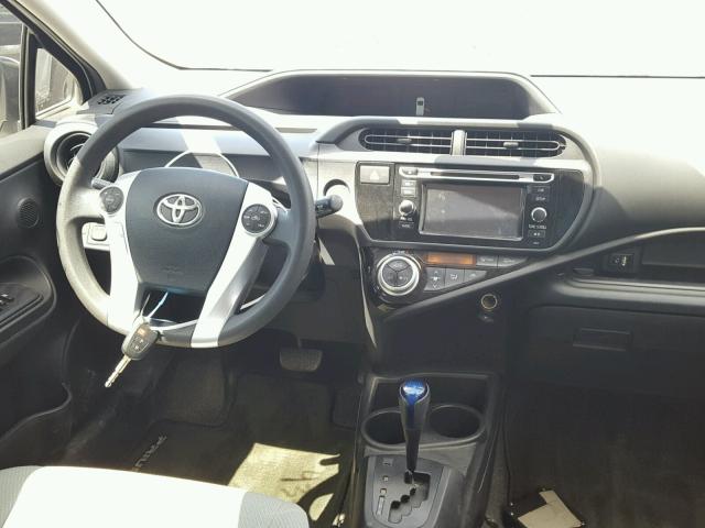 JTDKDTB34G1121396 - 2016 TOYOTA PRIUS C WHITE photo 9