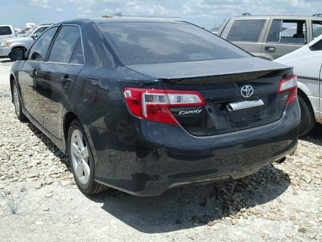 4T1BF1FK3DU213282 - 2013 TOYOTA CAMRY L/SE BLACK photo 3