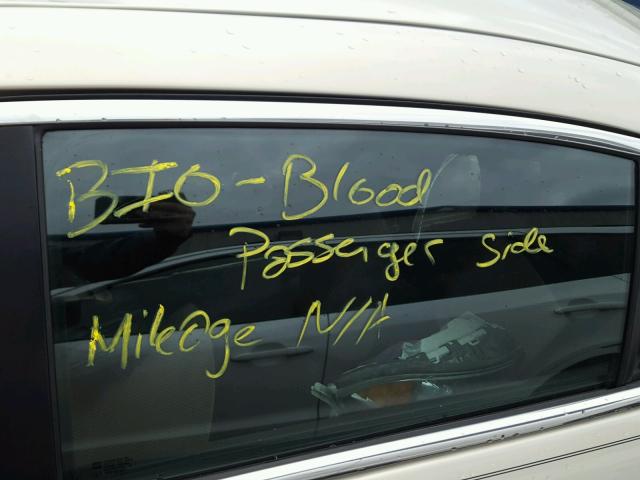 1G1ZB5E03CF207614 - 2012 CHEVROLET MALIBU LS 金色 照片 9