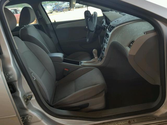 1G1ZC5EB8A4150950 - 2010 CHEVROLET MALIBU 1LT 银色 照片 5