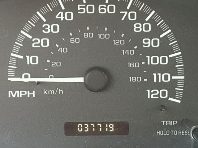 1G1NE52J016226346 - 2001 CHEVROLET MALIBU LS GOLD photo 8