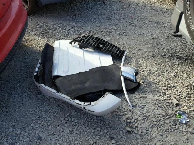 1J4GA5D19BL566018 - 2011 JEEP WRANGLER S WHITE photo 9