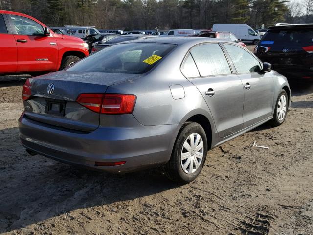 3VW2K7AJ8FM406307 - 2015 VOLKSWAGEN JETTA BASE GRAY photo 4