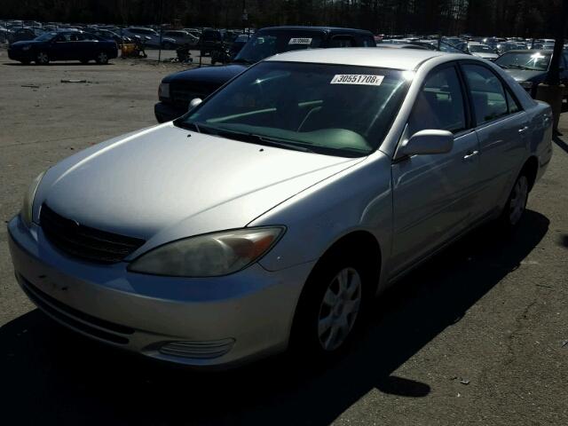 4T1BE32K92U034469 - 2002 TOYOTA CAMRY LE SILVER photo 2