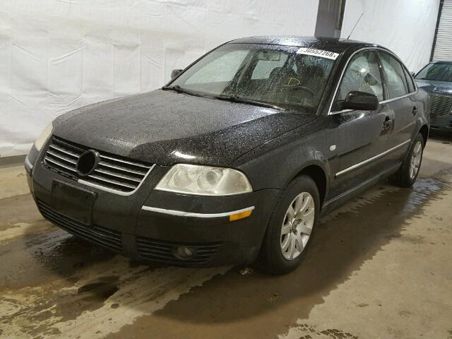 WVWPD63B12P449152 - 2002 VOLKSWAGEN PASSAT GLS BLACK photo 2