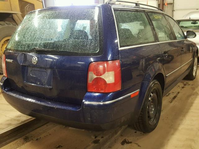 WVWCD63B05E134602 - 2005 VOLKSWAGEN PASSAT GLS BLUE photo 4