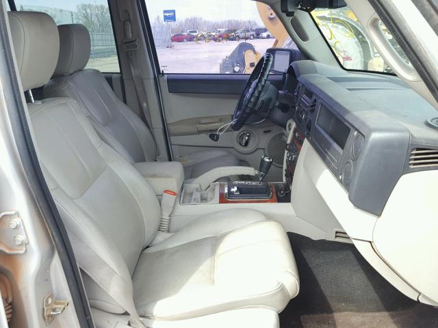 1J8HG58P37C520479 - 2007 JEEP COMMANDER Gümüş foto 5