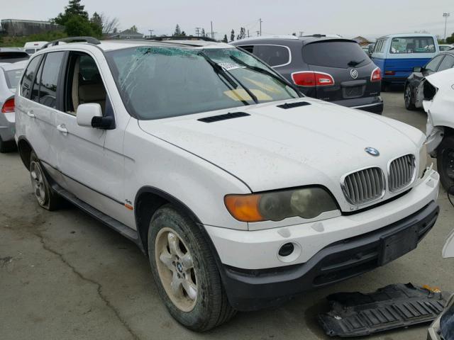 5UXFB33552LH36836 - 2002 BMW X5 4.4I WHITE photo 1