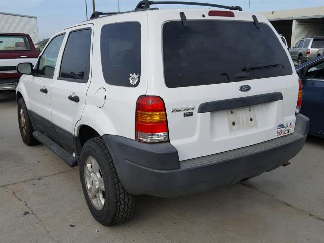 1FMYU93193KE18965 - 2003 FORD ESCAPE XLT WHITE photo 3