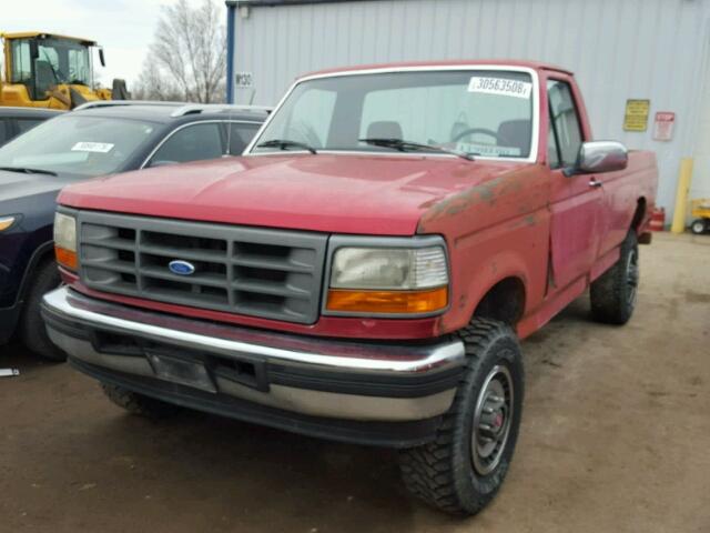 1FTHF26H3PLB18689 - 1993 FORD F250 RED photo 2