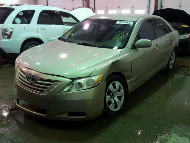 4T1BK46K67U555892 - 2007 TOYOTA CAMRY NEW GOLD photo 2