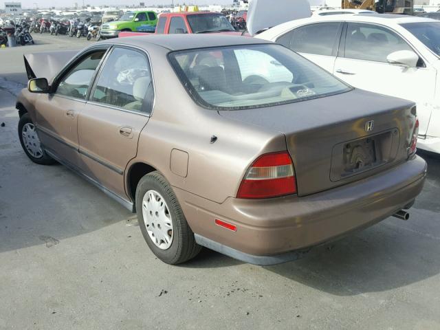 1HGCD5631SA049139 - 1995 HONDA ACCORD LX BROWN photo 3