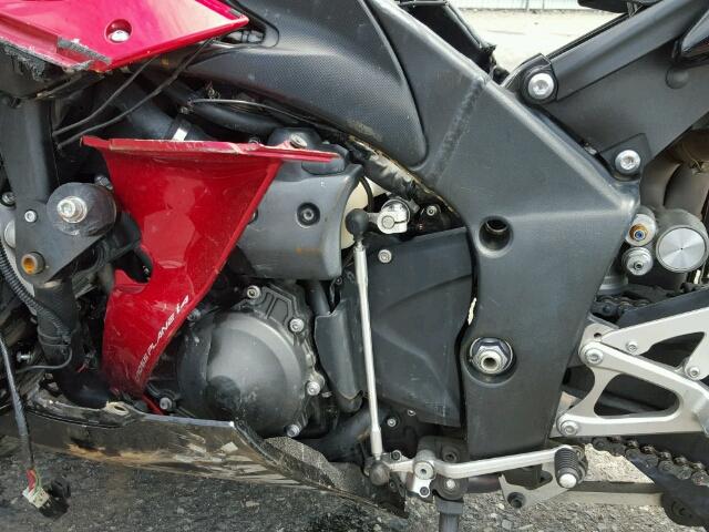 JYARN23E59A000820 - 2009 YAMAHA YZFR1 RED photo 7