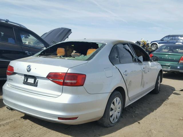 3VW1K7AJ7FM326377 - 2015 VOLKSWAGEN JETTA BASE 银色 照片 4