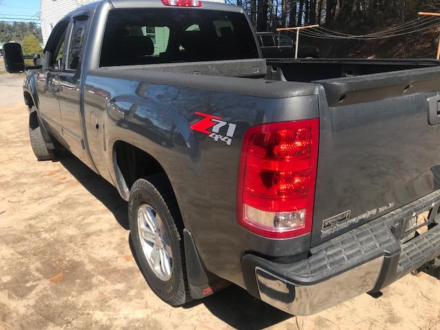 1GTR2VE31BZ272248 - 2011 GMC SIERRA K15 GRAY photo 5