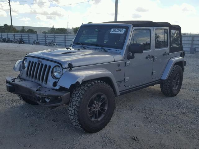 1C4BJWEG5GL285950 - 2016 JEEP WRANGLER U SILVER photo 2