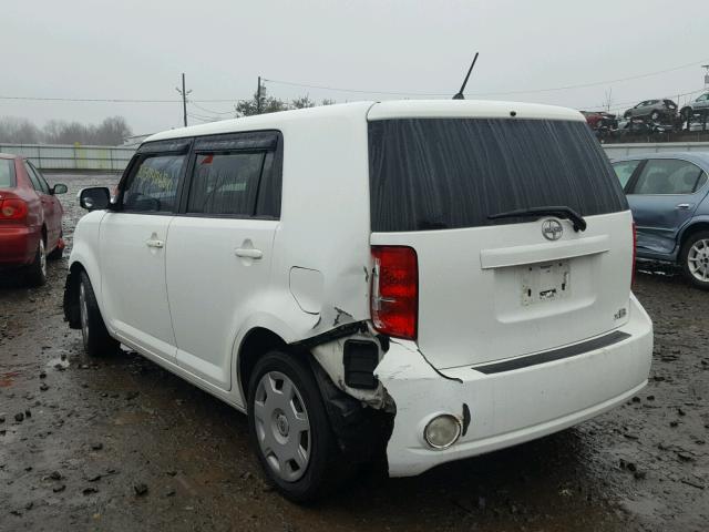 JTLKE50E481050610 - 2008 SCION XB WHITE photo 3