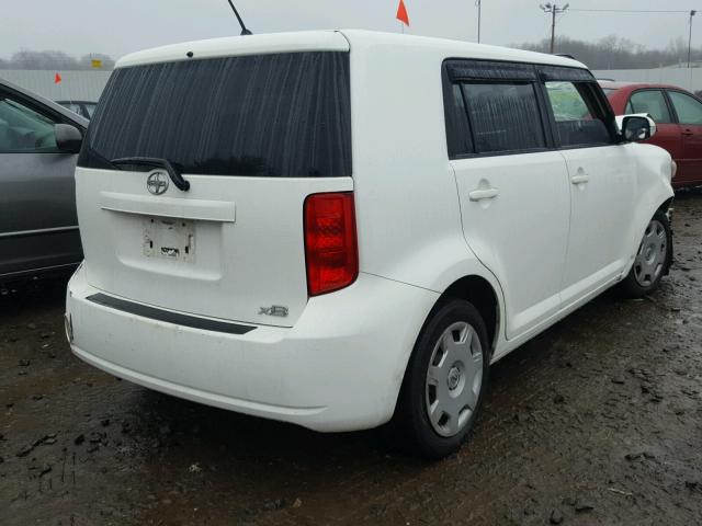 JTLKE50E481050610 - 2008 SCION XB WHITE photo 4