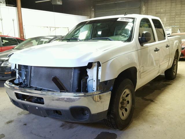 2GTEC13CX81107971 - 2008 GMC SIERRA C15 WHITE photo 2