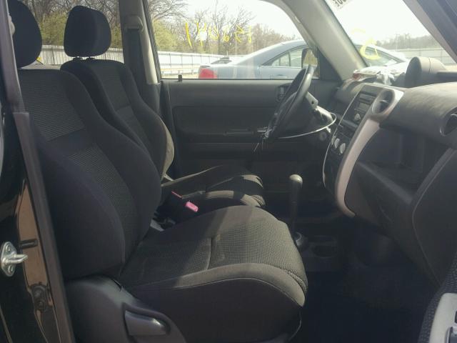 JTLKT324850209693 - 2005 TOYOTA SCION XB BLACK photo 5