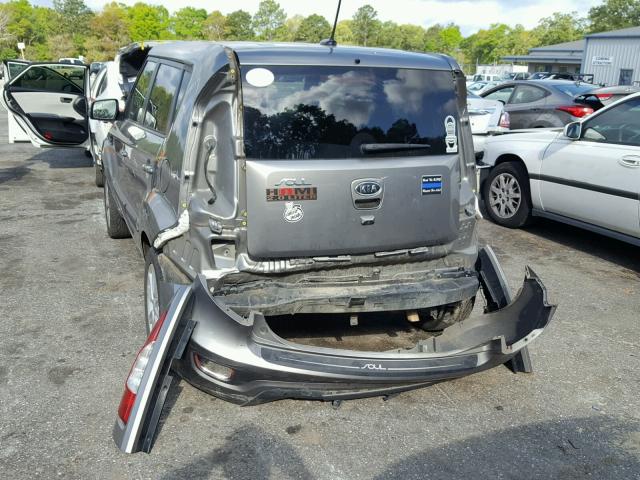 KNDJT2A65C7457621 - 2012 KIA SOUL + GRAY photo 9