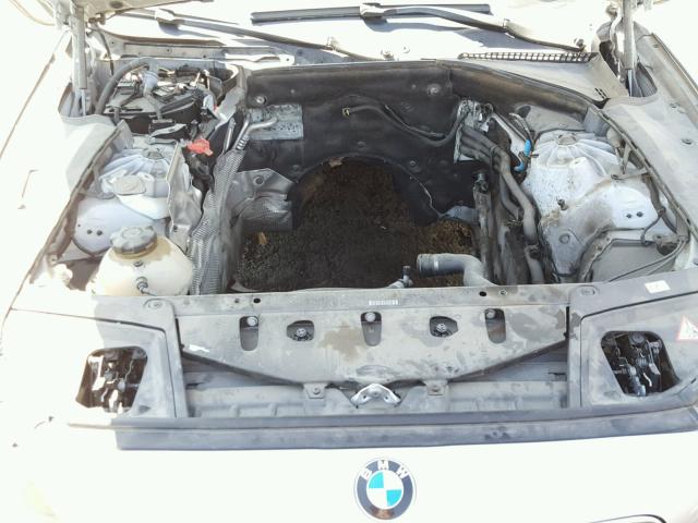 WBAXH5C58CDW06958 - 2012 BMW 528 XI SILVER photo 7