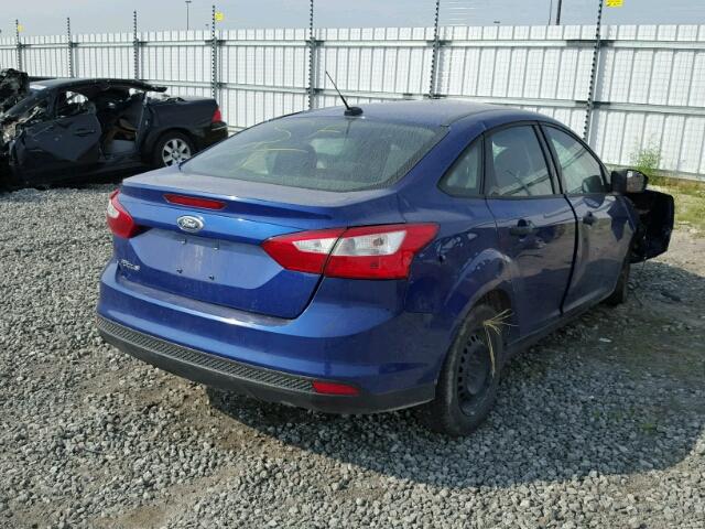 1FAHP3E21CL313402 - 2012 FORD FOCUS S BLUE photo 4