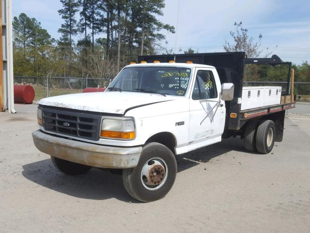 2FDLF47M8NCA63368 - 1992 FORD F SUPER DU WHITE photo 2