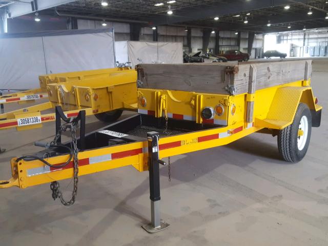 1U9AE1341DA001054 - 2018 UTILITY TRAILER YELLOW photo 2