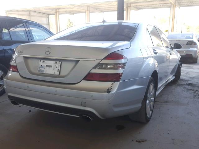 WDDNG71X27A103386 - 2007 MERCEDES-BENZ S 550 SILVER photo 4