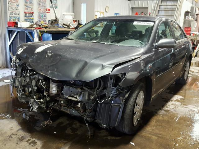 4T4BE46K89R093965 - 2009 TOYOTA CAMRY BASE GRAY photo 2