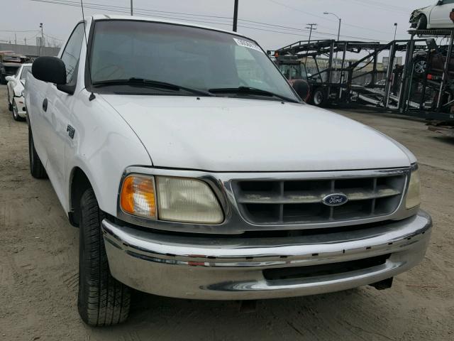 2FTZF1722WCA40956 - 1998 FORD F150 WHITE photo 1