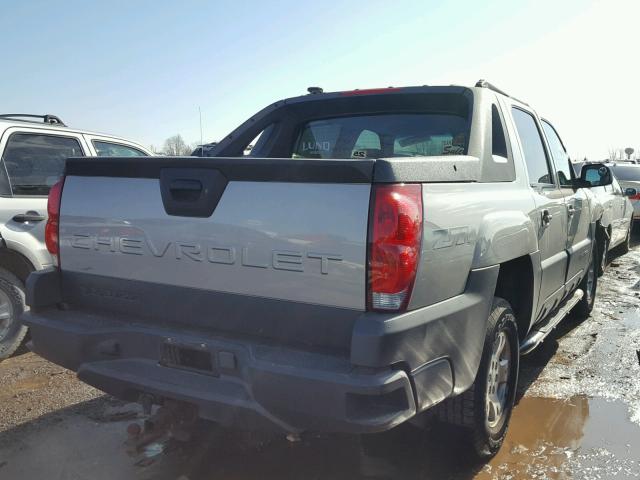 3GNEK12T94G114472 - 2004 CHEVROLET AVALANCHE SILVER photo 4