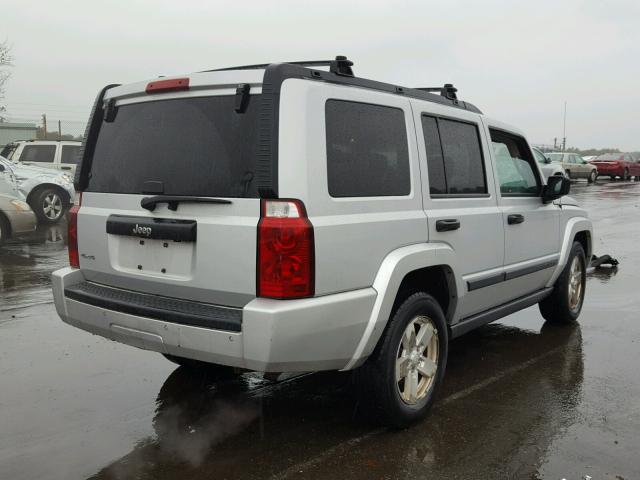 1J8HG48K96C245536 - 2006 JEEP COMMANDER SILVER photo 4