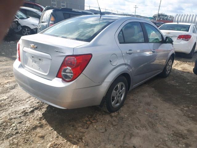 1G1JA5EH4D4230516 - 2013 CHEVROLET SONIC LS ვერცხლისფერი ფოტო 4