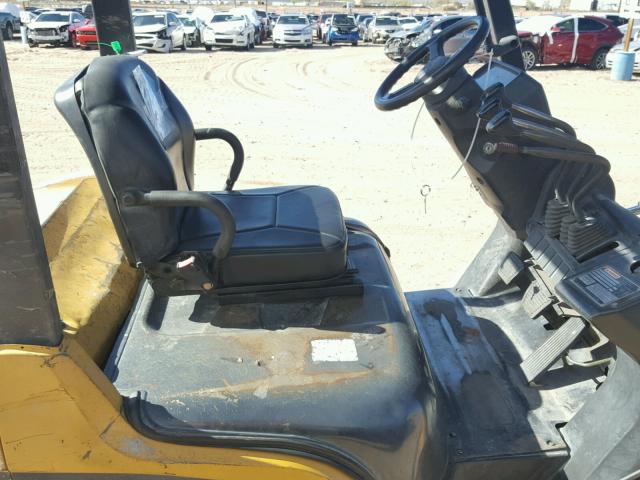 AT3500768 - 2004 CATERPILLAR FORKLIFT YELLOW photo 5