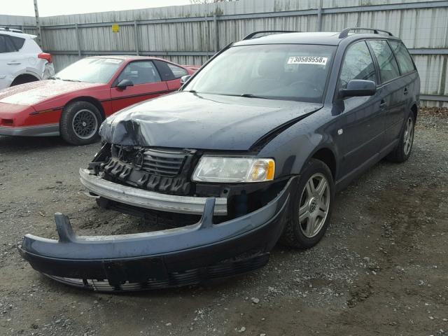 WVWJH63B71E000112 - 2001 VOLKSWAGEN PASSAT GLX 蓝色 照片 2