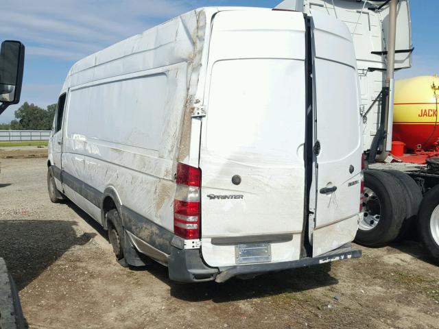 WD3PE8CC7D5725652 - 2013 MERCEDES-BENZ SPRINTER 2 WHITE photo 3