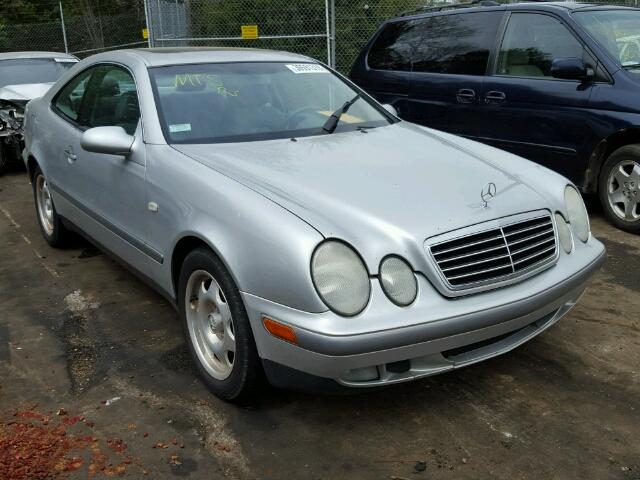 WDBLJ65G8XF090149 - 1999 MERCEDES-BENZ CLK 320 SILVER photo 1