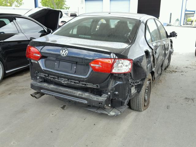 3VW2K7AJ2DM401293 - 2013 VOLKSWAGEN JETTA BASE 黑色 照片 4