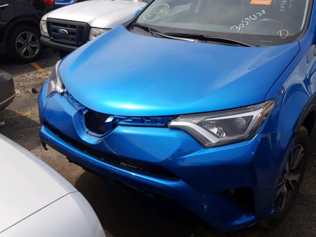 JTMWFREV7GJ074442 - 2016 TOYOTA RAV4 XLE BLUE photo 9