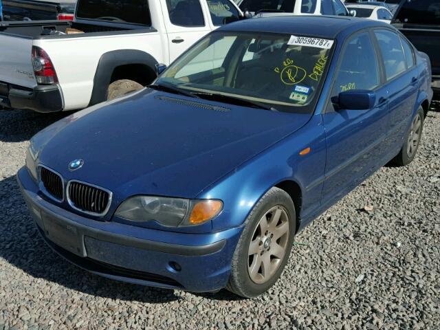 WBAEU33452PF58334 - 2002 BMW 325XI BLUE photo 2