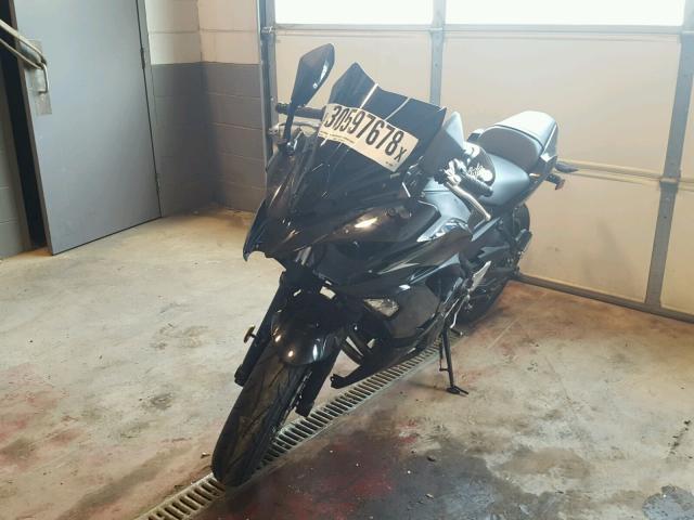 JKAEXEJ11HDA00855 - 2017 KAWASAKI EX650 J 黑色 照片 2