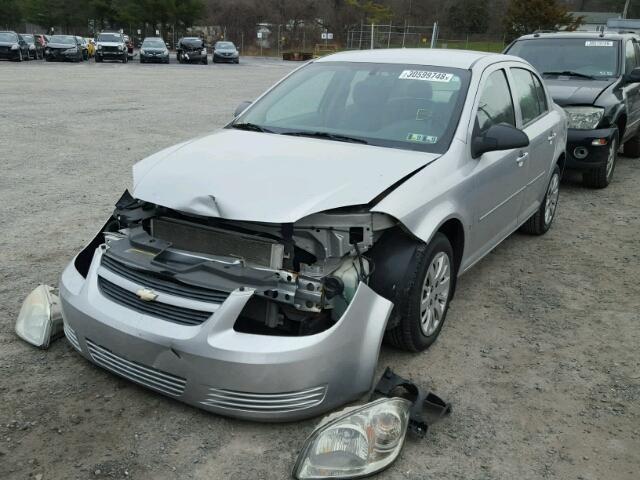 1G1AS58H097193351 - 2009 CHEVROLET COBALT LS SILVER photo 2