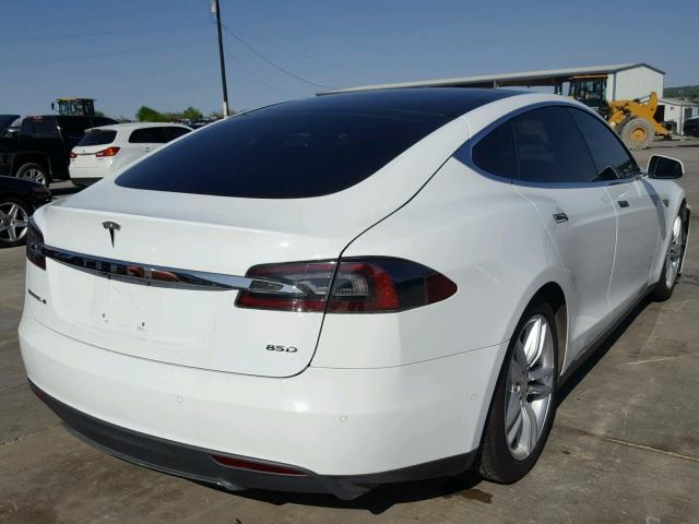 5YJSA1E26FF117355 - 2015 TESLA MODEL S WHITE photo 4