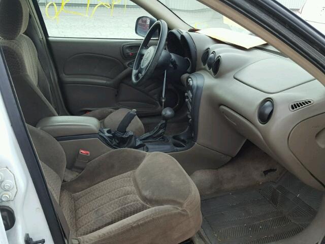 1G2NF52T01M586299 - 2001 PONTIAC GRAND AM S WHITE photo 5