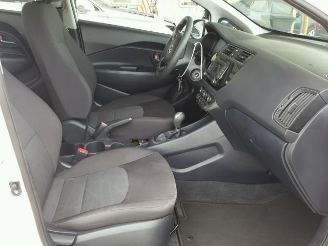 KNADM4A30H6006604 - 2017 KIA RIO LX Սպիտակ լուսանկար 5