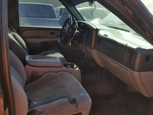 1GNEC13T11J156074 - 2001 CHEVROLET TAHOE C150 GRAY photo 5